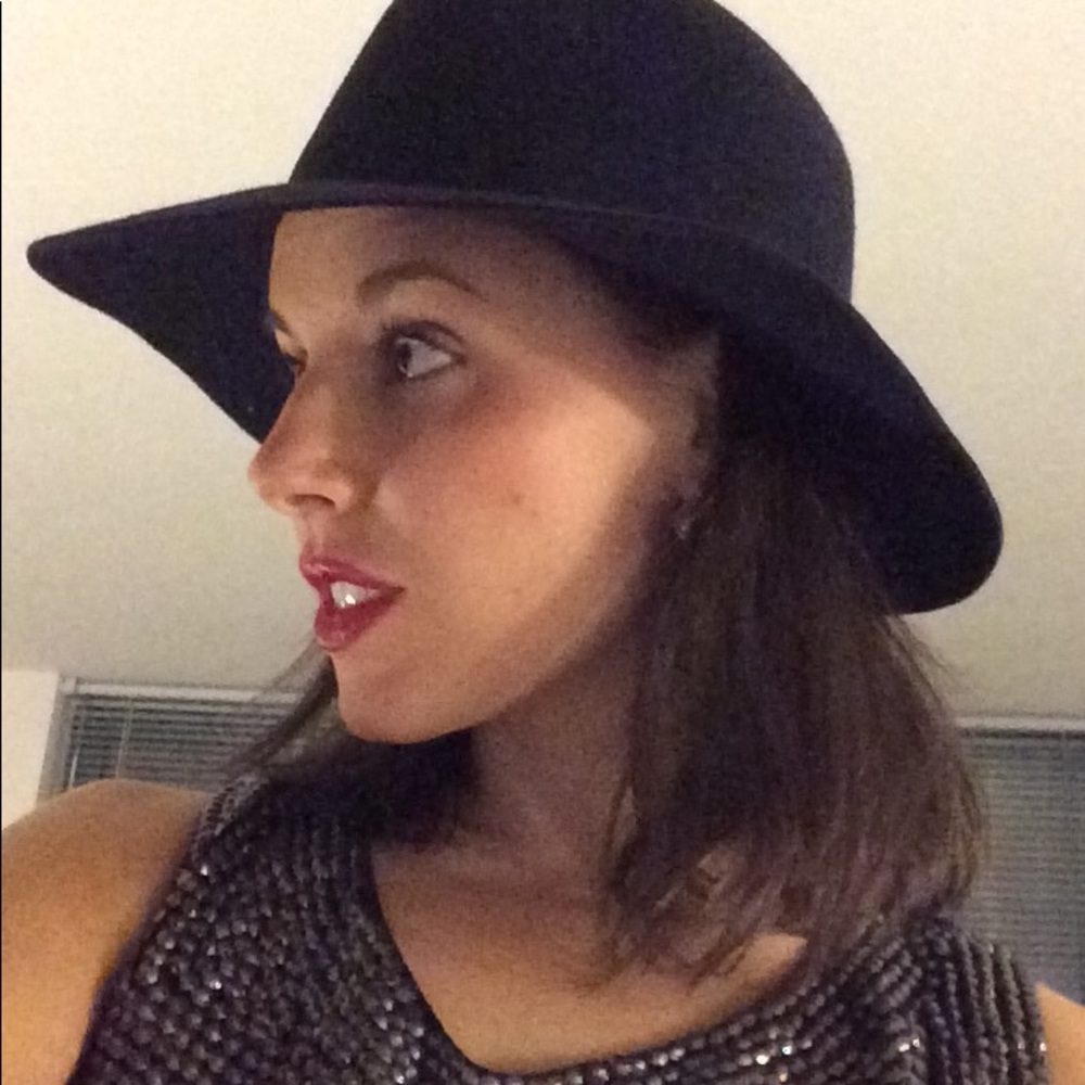 Meet your Posher, Julie